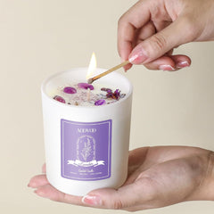 Lavender Scented Soy Candle with Crystals, 10 oz Aromatherapy Candle for Women, Home Decor Gift